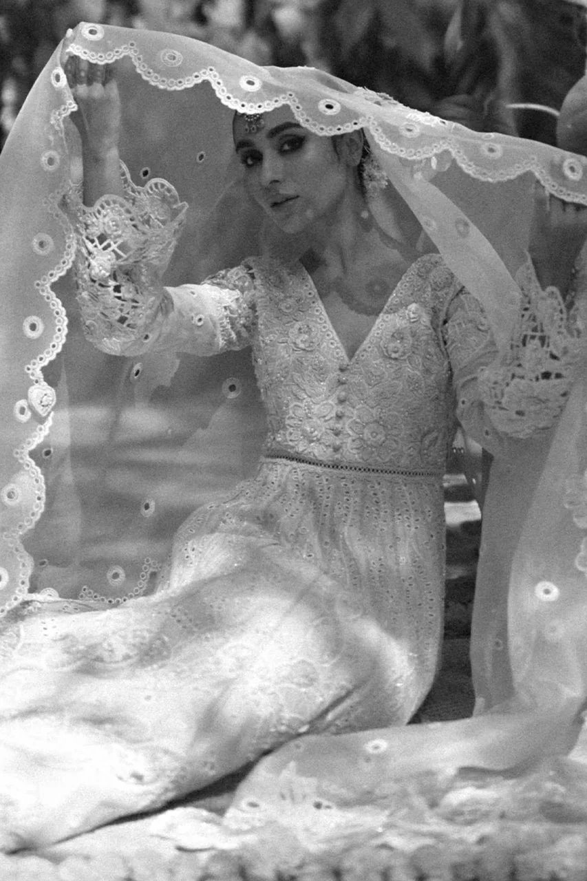 Ella - Image 10