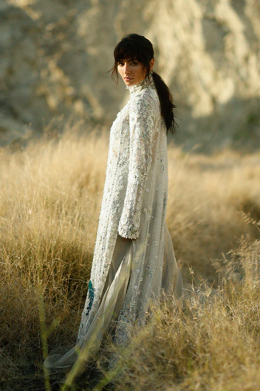 Ezra - Image 5