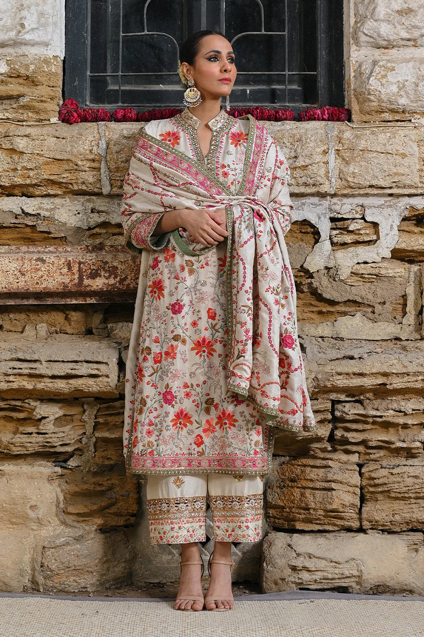 Isabel - Image 6